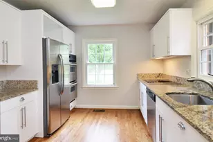 7208 Marbury Rd, Bethesda, MD 20817 - Photo 8