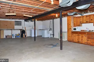 7208 Marbury Rd, Bethesda, MD 20817 - Photo 30