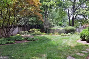 7208 Marbury Rd, Bethesda, MD 20817 - Photo 20