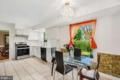 11119 Lamplighter Lane, Potomac, MD 20854 - Photo 10