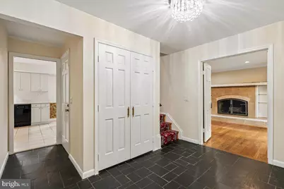 11119 Lamplighter Lane, Potomac, MD 20854 - Photo 6