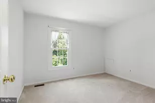 8615 Aqueduct Rd, Potomac, MD 20854 - Photo 32