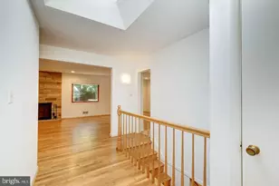 6710 Persimmon Tree Rd, Bethesda, MD 20817 - Photo 2