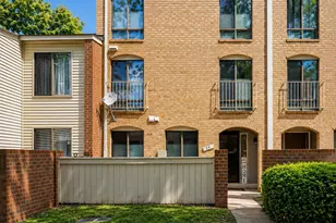 29 Brassie Ct, Montgomery Village, MD 20886 - Photo 2