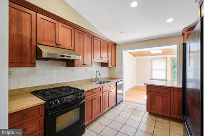17313 Dowden Way, Poolesville, MD 20837 - Photo 2