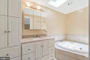 17313 Dowden Way, Poolesville, MD 20837 - Photo 6