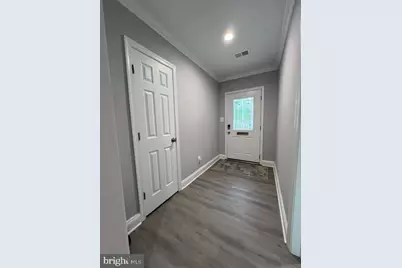 3305 W Coquelin Terrace, Chevy Chase, MD 20815 - Photo 4