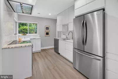 3305 W Coquelin Terrace, Chevy Chase, MD 20815 - Photo 12