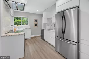 3305 W Coquelin Terrace, Chevy Chase, MD 20815 - Photo 12