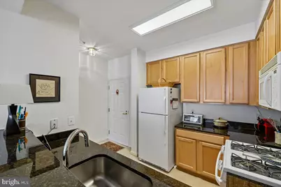 310 High Gables Drive #307, Gaithersburg, MD 20878 - Photo 12