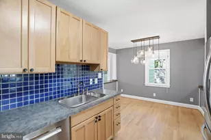 1102 Broadwood Dr, Rockville, MD 20851 - Photo 10