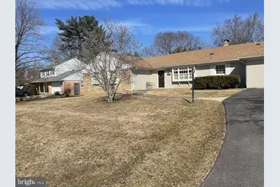 17512 Princess Anne Drive, Olney, MD 20832 - Photo 2