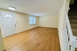 12146 Bentridge Pl, Potomac, MD 20854 - Photo 4