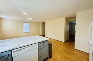 12146 Bentridge Pl, Potomac, MD 20854 - Photo 10