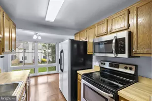 18050 Chalet Dr, Germantown, MD 20874 - Photo 14