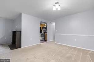 18050 Chalet Dr, Germantown, MD 20874 - Photo 10