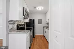 10703 Hampton Mill Terrace, Rockville, MD 20852 - Photo 2