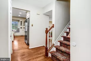 302 Bostwick Ln, Gaithersburg, MD 20878 - Photo 4