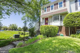 137 Bent Twig Ln, Gaithersburg, MD 20878 - Photo 2