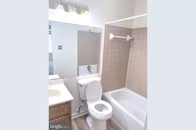 9711 Lake Shore Drive, Montgomery Village, MD 20886 - Photo 12