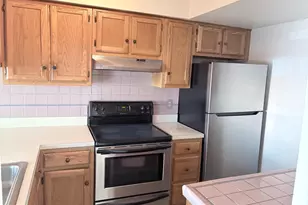 9711 Lake Shore Dr, Montgomery Village, MD 20886 - Photo 6