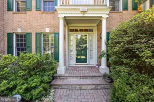 19808 Falling Spring Ct, Gaithersburg, MD 20882 - Photo 2