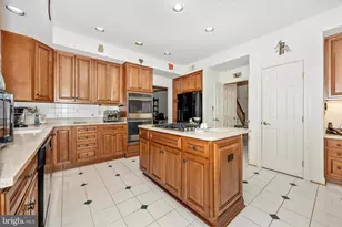 19808 Falling Spring Ct, Gaithersburg, MD 20882 - Photo 8