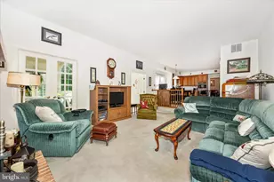 19808 Falling Spring Ct, Gaithersburg, MD 20882 - Photo 12