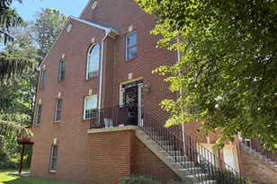 14 Calabash Ct, Rockville, MD 20850 - Photo 2