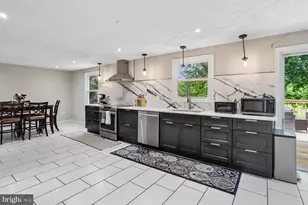 18808 Cross Country Ln, Gaithersburg, MD 20879 - Photo 16