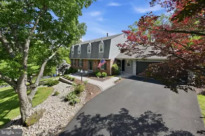 4716 Hornbeam Drive, Rockville, MD 20853 - Photo 2