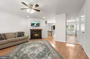 18933 Ferry Landing Cir, Germantown, MD 20874 - Photo 6