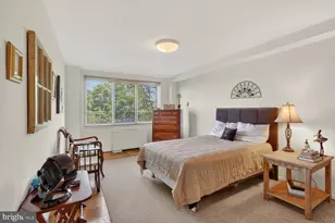 10201 Grosvenor Pl, Rockville, MD 20852 - Photo 12