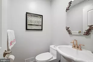 10240 Colebrook Ave, Potomac, MD 20854 - Photo 20