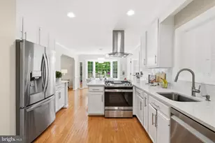 10240 Colebrook Ave, Potomac, MD 20854 - Photo 10