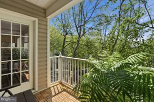 214 Fallsgrove Blvd, Rockville, MD 20850 - Photo 16
