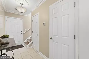 214 Fallsgrove Blvd, Rockville, MD 20850 - Photo 14