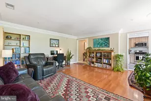 214 Fallsgrove Blvd, Rockville, MD 20850 - Photo 10