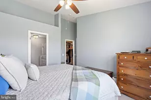 214 Fallsgrove Blvd, Rockville, MD 20850 - Photo 20