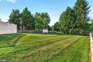 19629 Selby Ave, Poolesville, MD 20837 - Photo 22