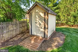 19629 Selby Ave, Poolesville, MD 20837 - Photo 24