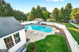 19629 Selby Ave, Poolesville, MD 20837 - Photo 10
