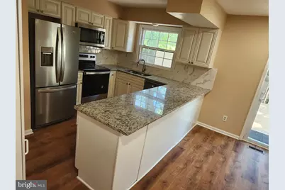 17027 Catalpa Court, Derwood, MD 20855 - Photo 4