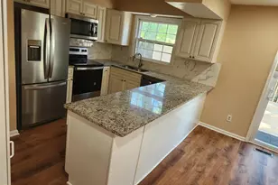 17027 Catalpa Ct, Derwood, MD 20855 - Photo 4