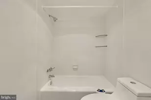 4620 N Park Ave, Chevy Chase, MD 20815 - Photo 18