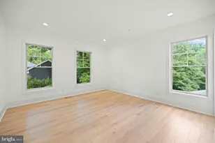 8609 Woodbrook Ln, Chevy Chase, MD 20815 - Photo 30