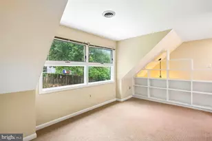 5915 Halsey Rd, Rockville, MD 20851 - Photo 28