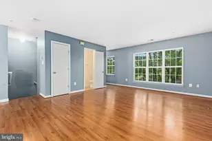 10470 Damascus Park Ln, Damascus, MD 20872 - Photo 4