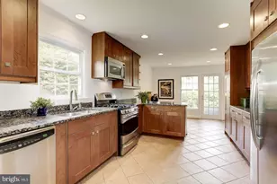 10239 Gainsborough Rd, Potomac, MD 20854 - Photo 8