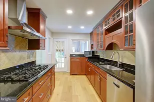 6306 Rockhurst Rd, Bethesda, MD 20817 - Photo 8
